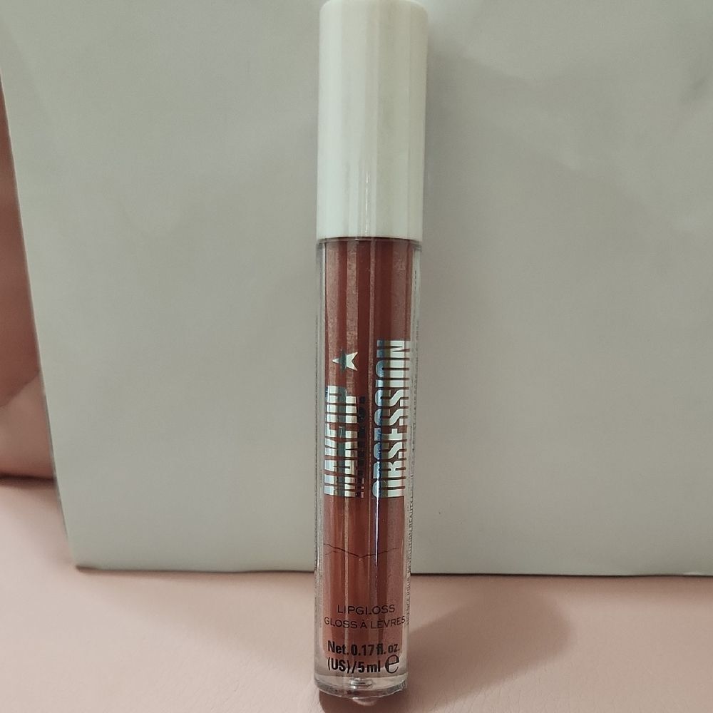 Revolution Makeup Obsession Lipgloss - Captivated NEW
